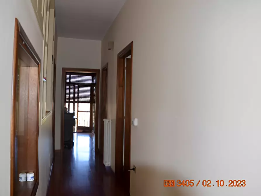 Immagine 12 di Villa in vendita  in VIA A MEREU 73 a Nuoro