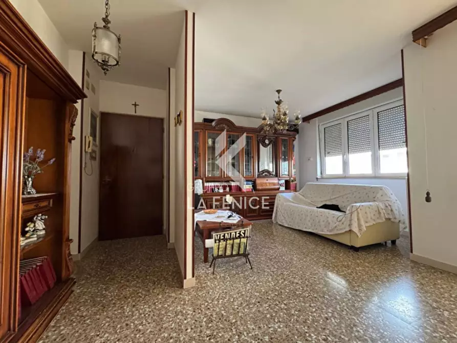 Immagine 5 di Appartamento in vendita  in Via Carlo Colucci a Martina Franca