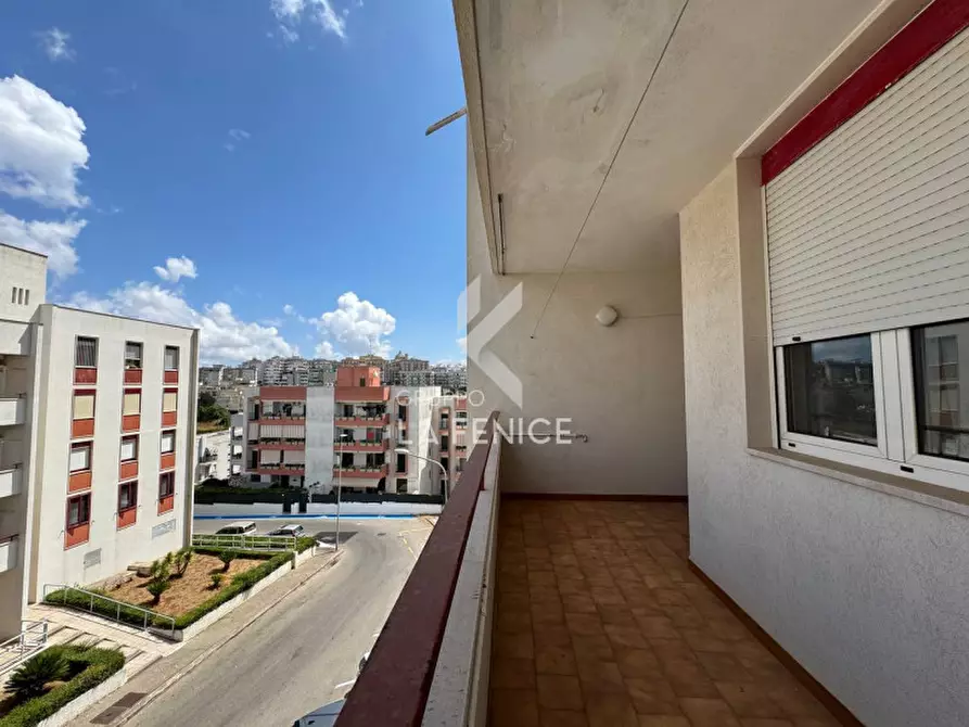 Immagine 8 di Appartamento in vendita  in Via Carlo Colucci a Martina Franca