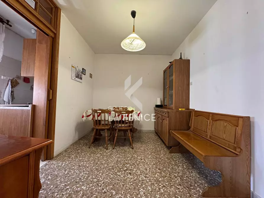 Immagine 9 di Appartamento in vendita  in Via Carlo Colucci a Martina Franca