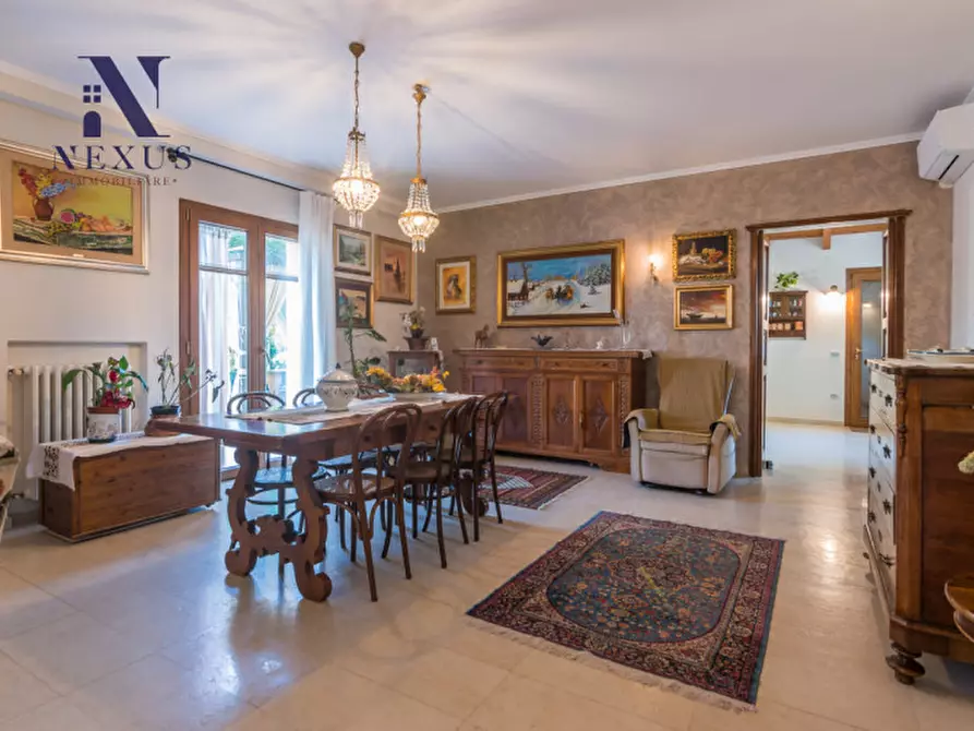 Immagine 15 di Villa in vendita  a Fano