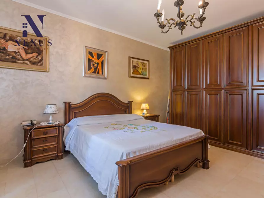 Immagine 34 di Villa in vendita  a Fano