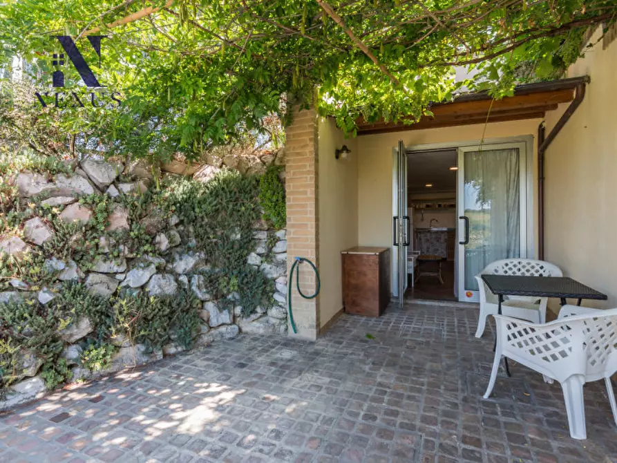 Immagine 42 di Villa in vendita  a Fano