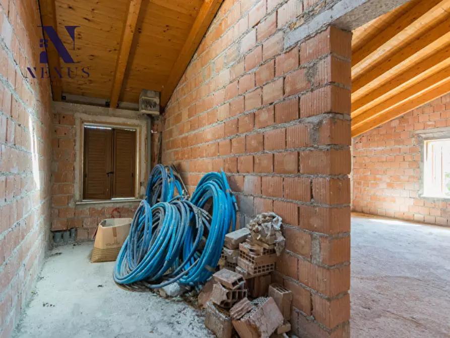 Immagine 50 di Villa in vendita  a Fano