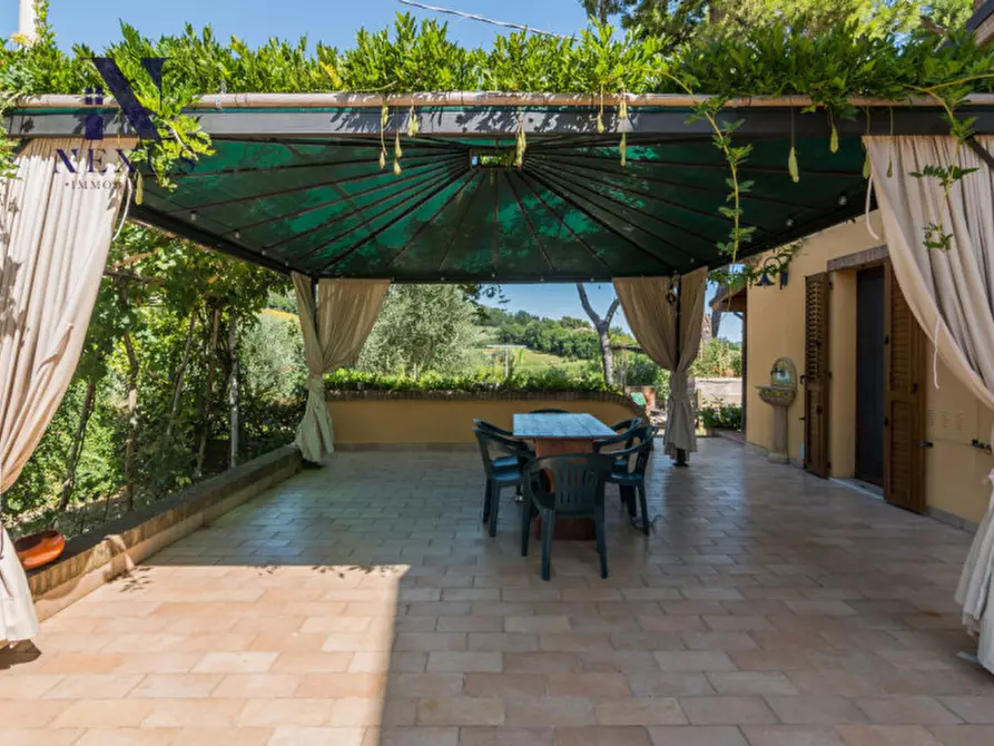 Immagine 67 di Villa in vendita  a Fano