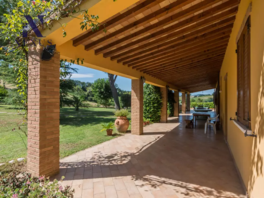 Immagine 72 di Villa in vendita  a Fano