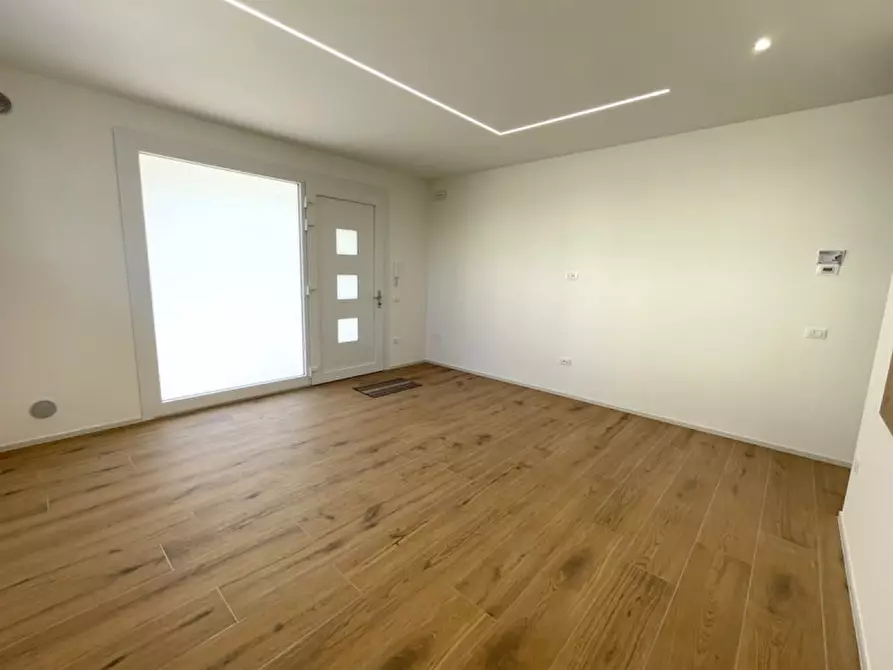 Immagine 1 di Appartamento in vendita  in Viale Mediterraneo a Chioggia