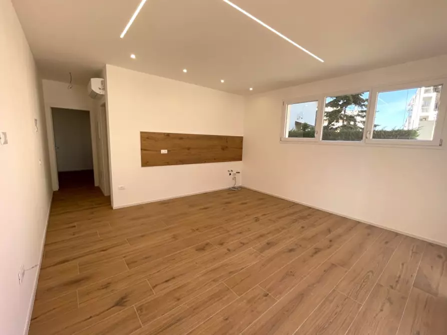 Immagine 4 di Appartamento in vendita  in Viale Mediterraneo a Chioggia