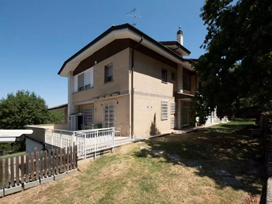 Immagine 2 di Casa bifamiliare in vendita  in Via del Parco a Pianoro