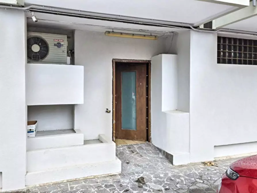 Immagine 15 di Negozio in vendita  in Via Antonio Federico Ozanam, 8, 36100 Vicenza VI, Italia a Vicenza