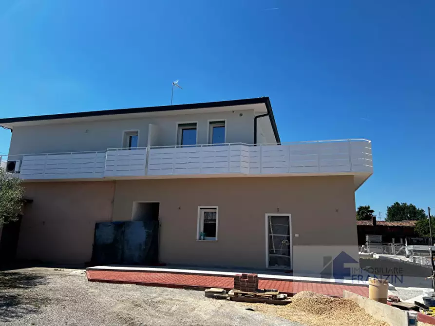 Immagine 1 di Appartamento in vendita  in VIA VALLIO 69 a Meolo