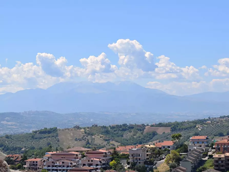 Immagine 13 di Appartamento in vendita  in Strada Colle Scorrano, 52 a Pescara