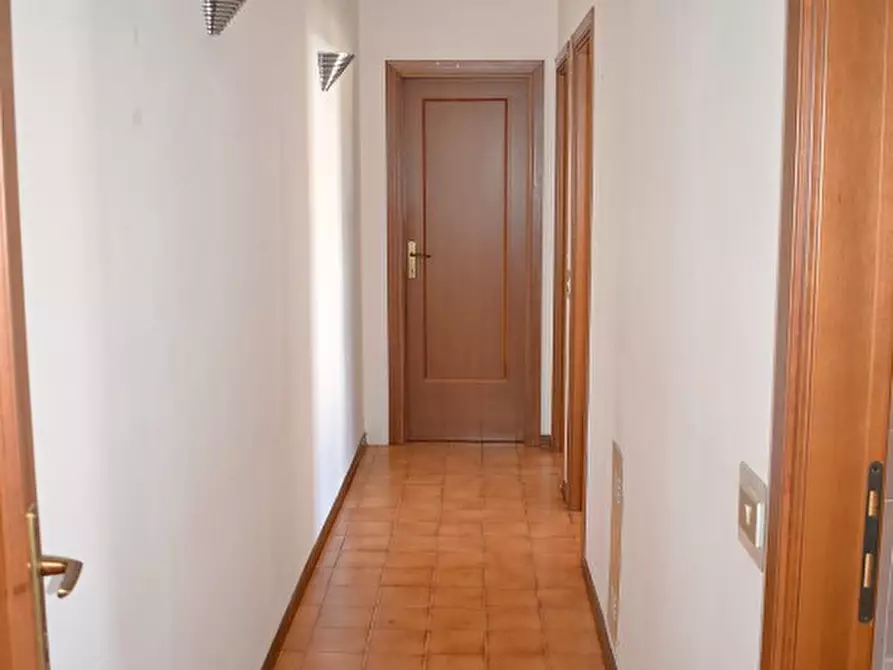 Immagine 15 di Appartamento in vendita  in Strada Colle Scorrano, 52 a Pescara