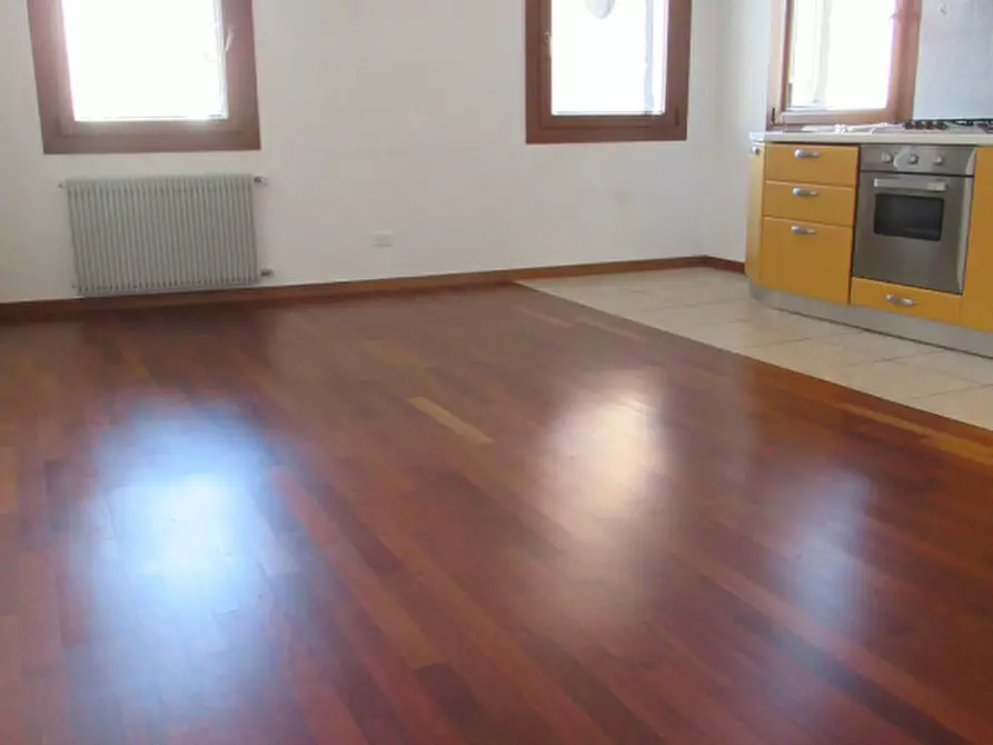 Immagine 1 di Appartamento in affitto  in Via Avogari a Treviso
