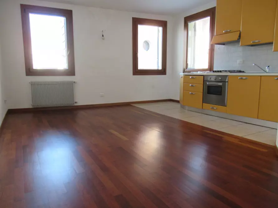 Immagine 2 di Appartamento in affitto  in Via Avogari a Treviso