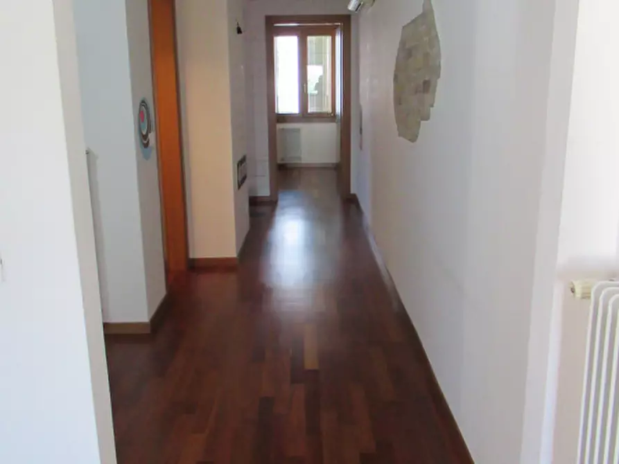 Immagine 5 di Appartamento in affitto  in Via Avogari a Treviso