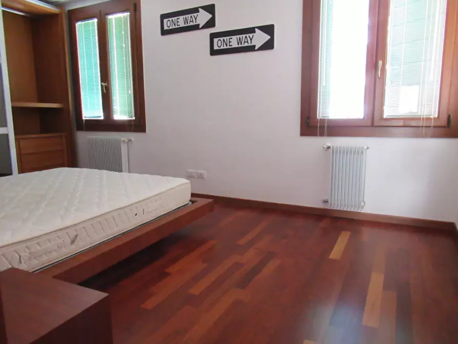 Immagine 14 di Appartamento in affitto  in Via Avogari a Treviso
