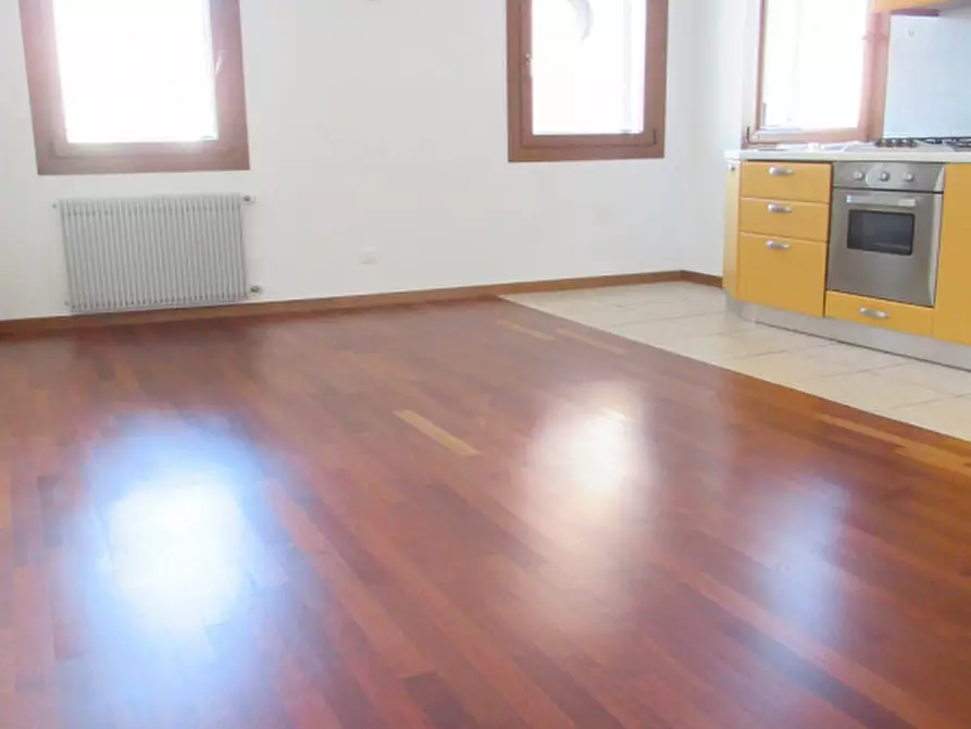 Immagine 20 di Appartamento in affitto  in Via Avogari a Treviso