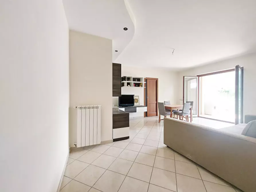 Immagine 1 di Appartamento in vendita  in via piergiorgio gallotti a Tivoli