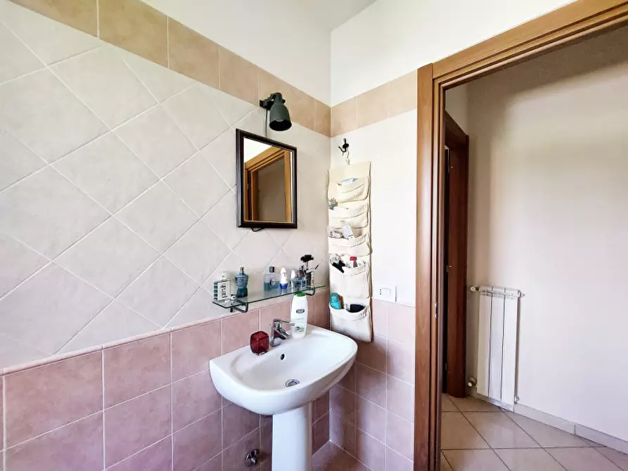 Immagine 26 di Appartamento in vendita  in via piergiorgio gallotti a Tivoli