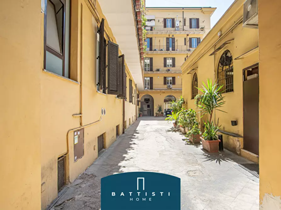 Immagine 2 di Ufficio in vendita  in Via Gaeta a Roma