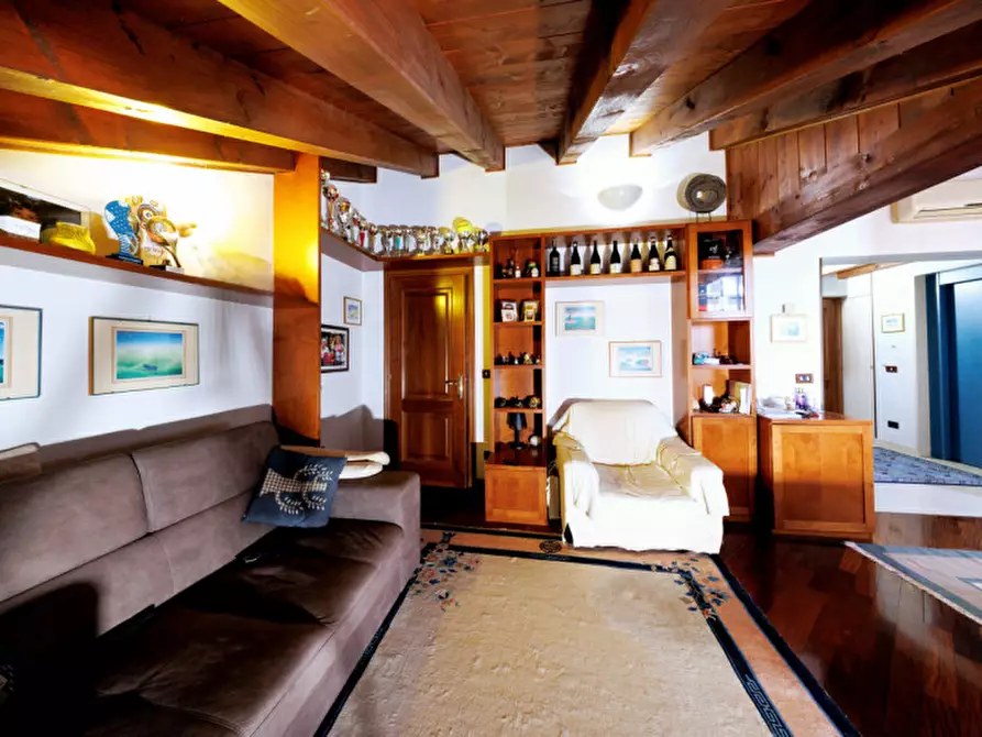 Immagine 5 di Appartamento in vendita  in VIA MASSIMO D'AZEGLIO a Este