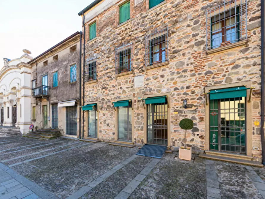 Immagine 17 di Appartamento in vendita  in VIA MASSIMO D'AZEGLIO a Este