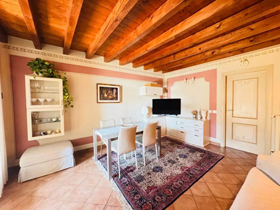 Immagine 12 di Villa in vendita  a Calvisano