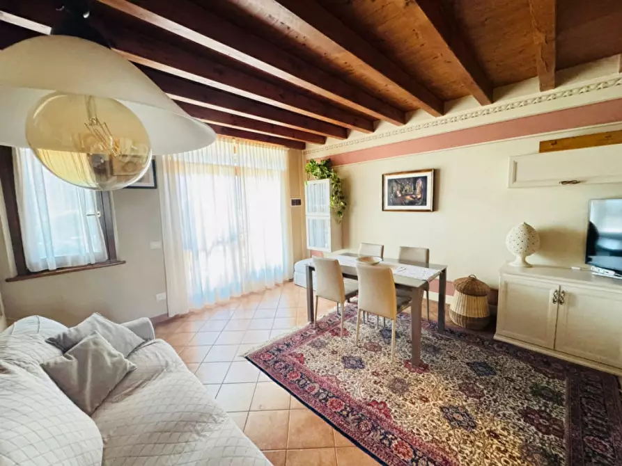 Immagine 15 di Villa in vendita  a Calvisano