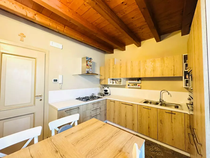 Immagine 19 di Villa in vendita  a Calvisano