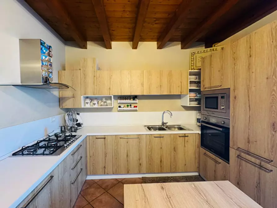 Immagine 21 di Villa in vendita  a Calvisano