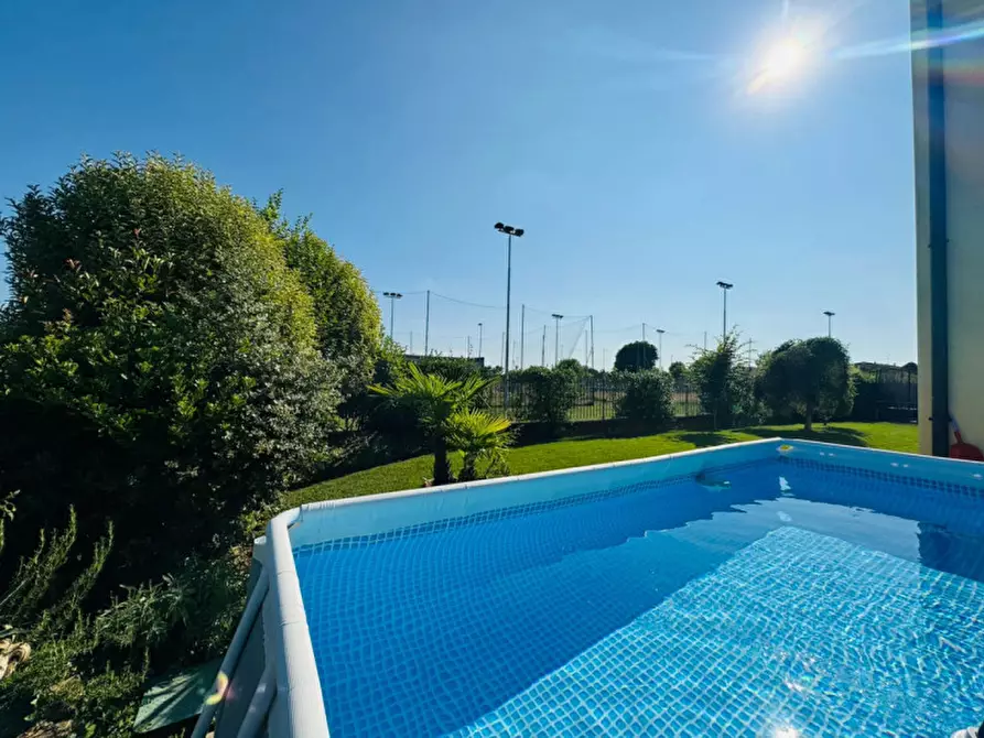 Immagine 36 di Villa in vendita  a Calvisano