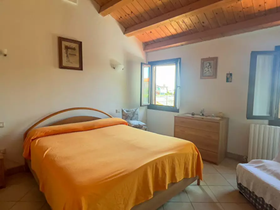 Immagine 11 di Casa bifamiliare in vendita  a Correzzola