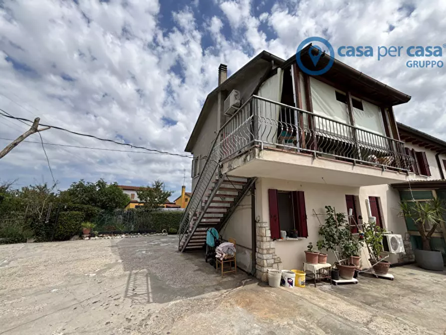 Immagine 14 di Villetta a schiera in vendita  a Boara Pisani