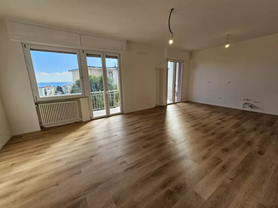 Immagine 3 di Appartamento in vendita  in via Visca a Savona