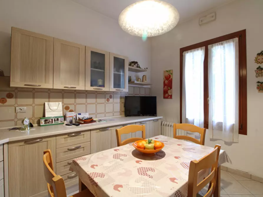 Immagine 11 di Casa bifamiliare in vendita  in Via Atheste a Este