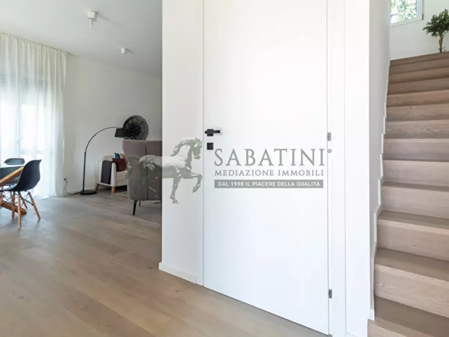 Immagine 4 di Villa in vendita  a Monza