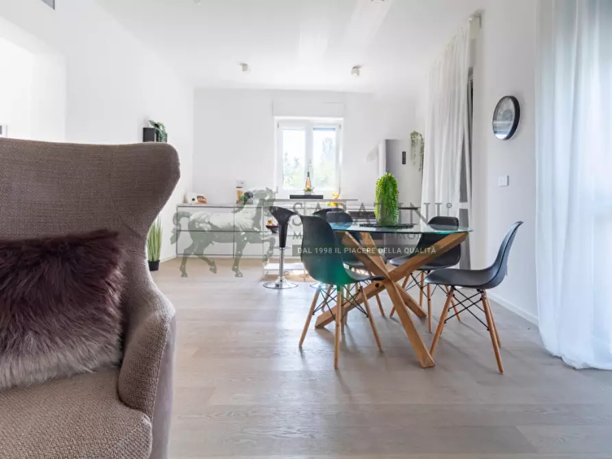 Immagine 10 di Villa in vendita  a Monza