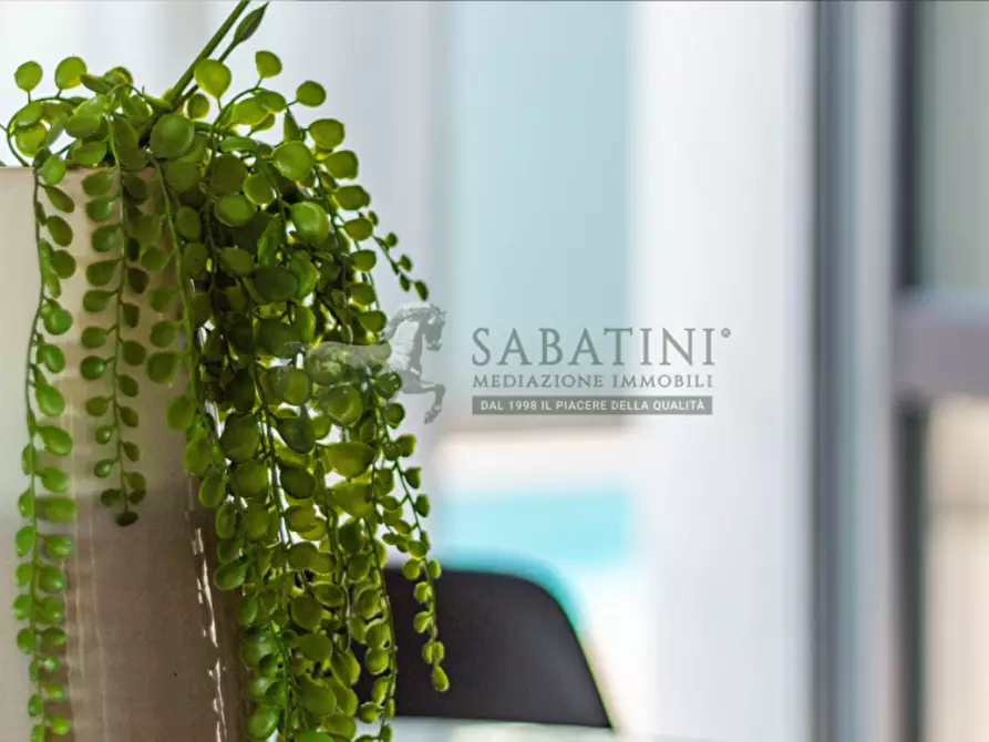 Immagine 11 di Villa in vendita  a Monza