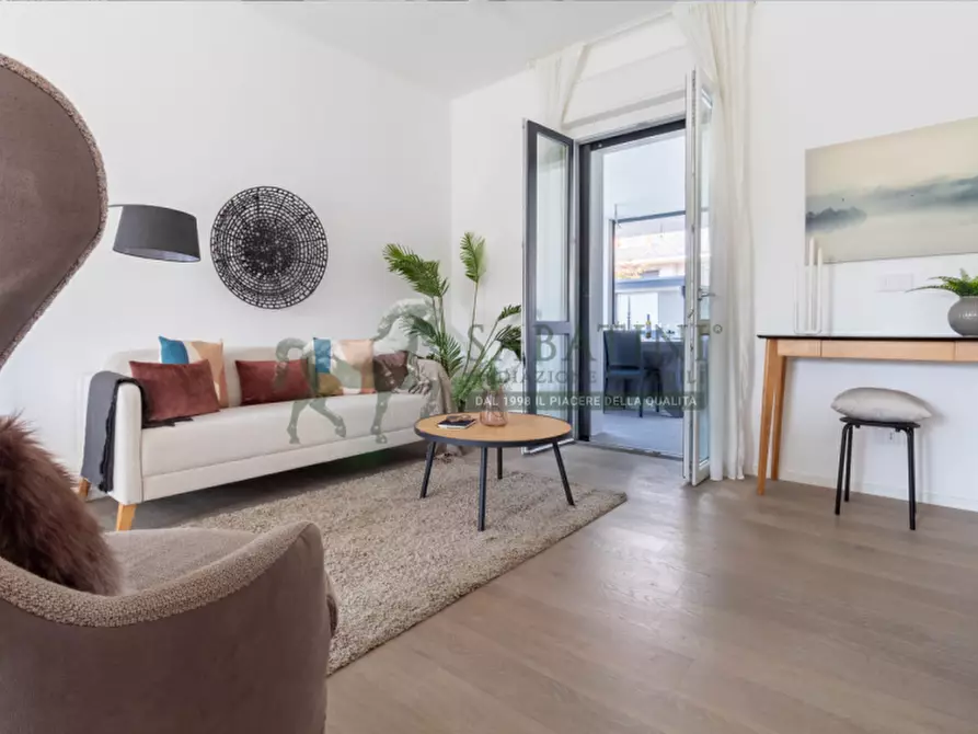 Immagine 14 di Villa in vendita  a Monza