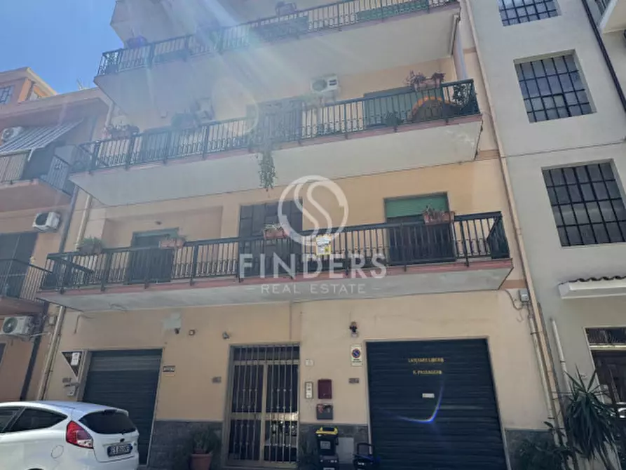 Immagine 1 di Appartamento in vendita  in via ipponio 26/C a Reggio Di Calabria