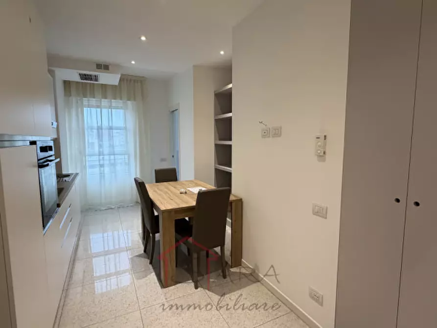 Immagine 11 di Camera in affitto  in Largo Europa a Padova