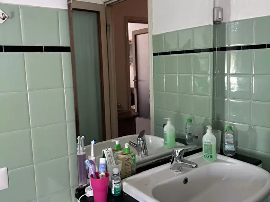 Immagine 9 di Appartamento in vendita  in Via La Spezia, 4 a Parma