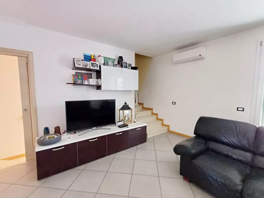 Immagine 3 di Villetta a schiera in affitto  in Via Lorenzo Canozio 17 a Lendinara