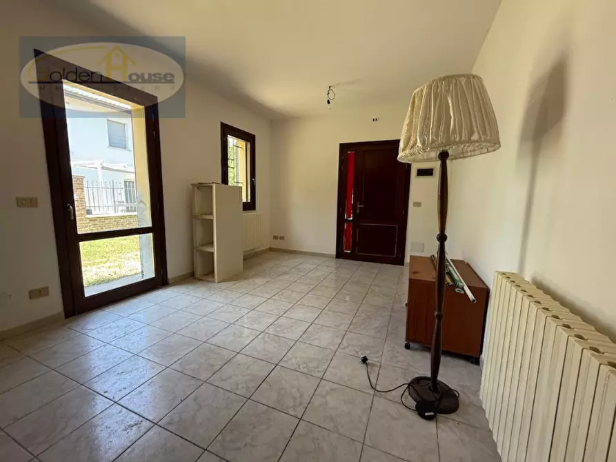 Immagine 6 di Palazzo in vendita  in Via Lumaca 19 a Molinella