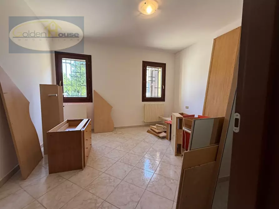 Immagine 20 di Palazzo in vendita  in Via Lumaca 19 a Molinella