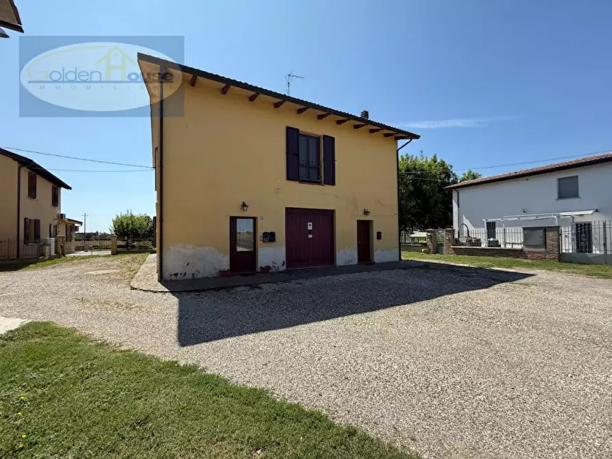 Immagine 25 di Palazzo in vendita  in Via Lumaca 19 a Molinella