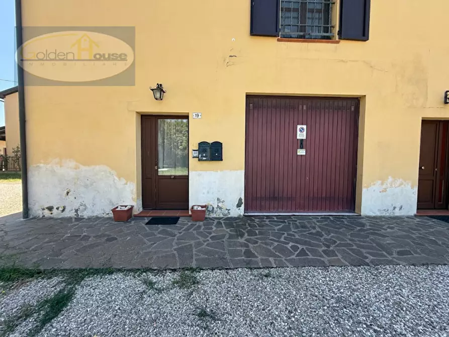 Immagine 25 di Palazzo in vendita  in Via Lumaca 19 a Molinella