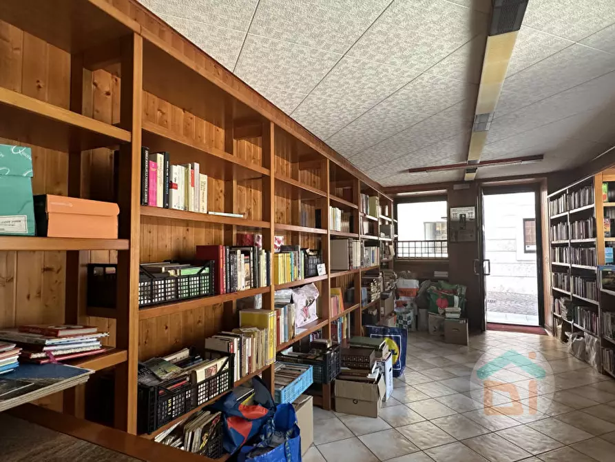 Immagine 8 di Negozio in vendita  in Via delle Monache a Gorizia