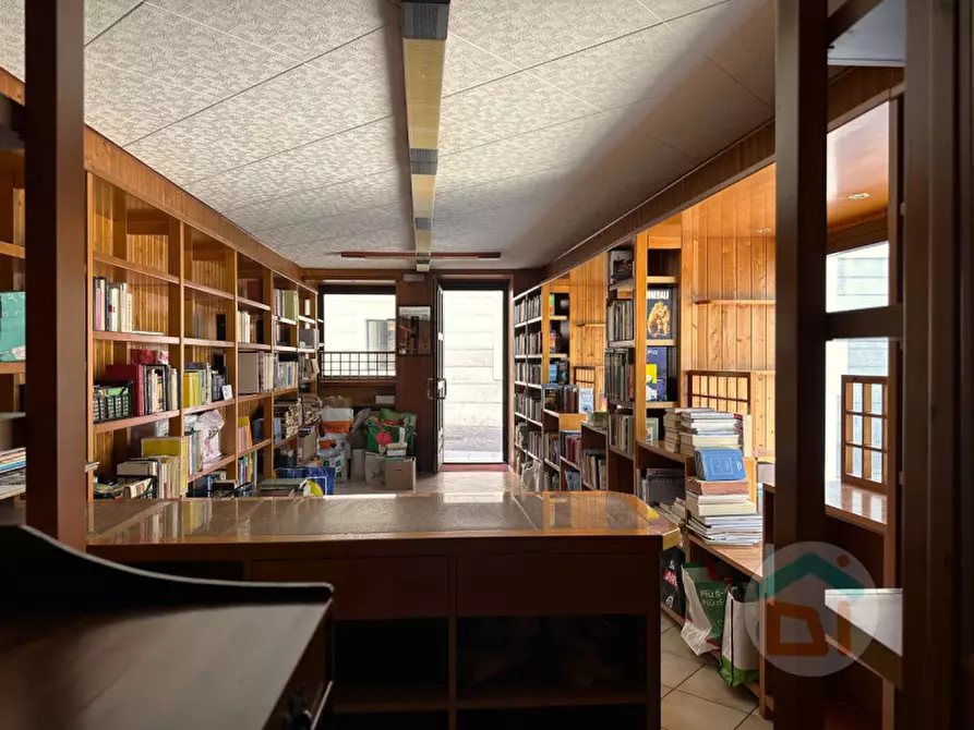 Immagine 10 di Negozio in vendita  in Via delle Monache a Gorizia